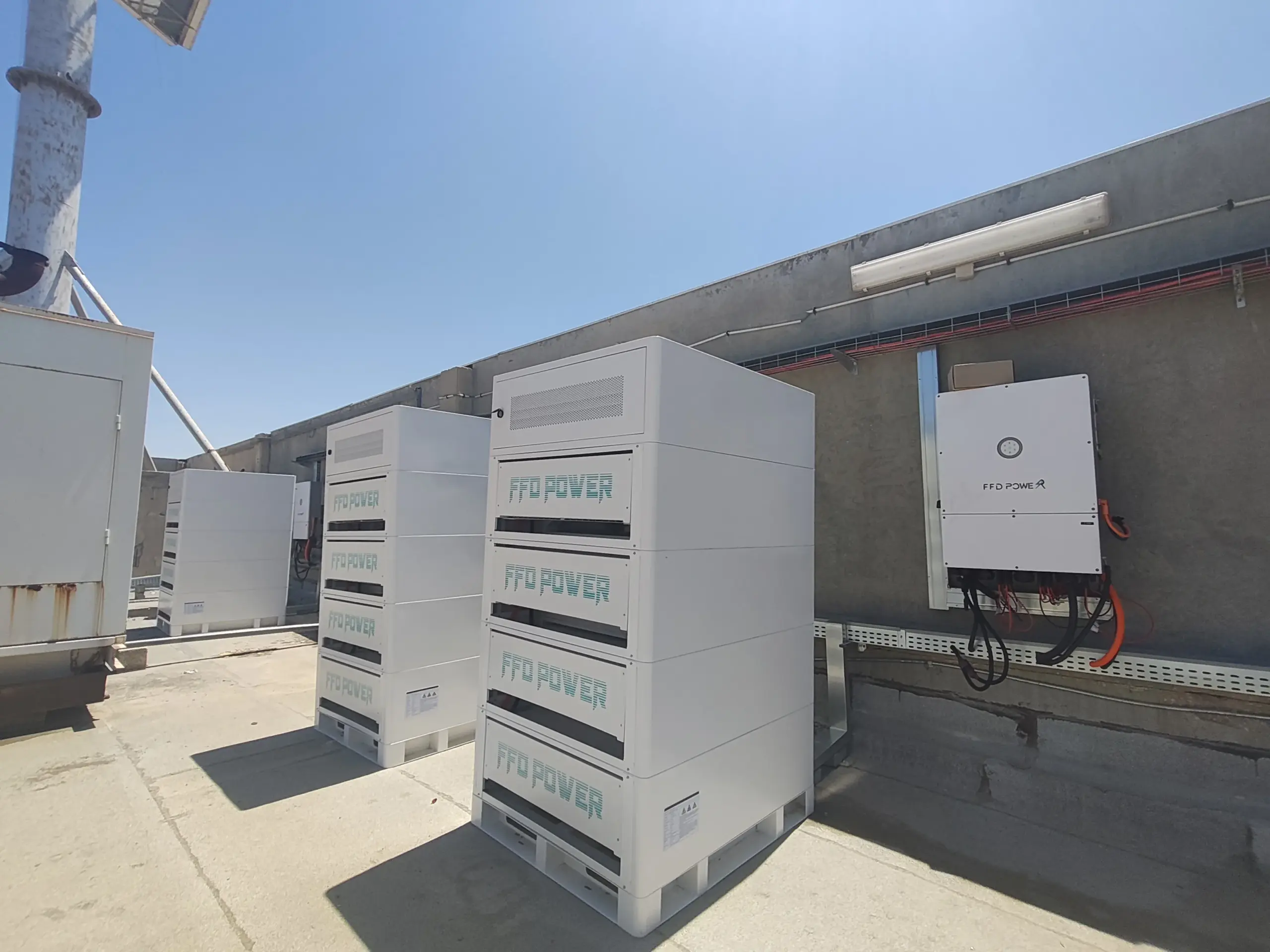 FFD POWER Galaxy 208 rooftop cabinet, BESS for solar-plus-storage in Israel supermarket solar storage project